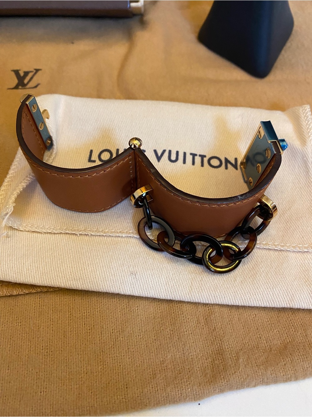 Louis Vuitton Brown Leather Bracelet with Black /Brown tortoise Chain